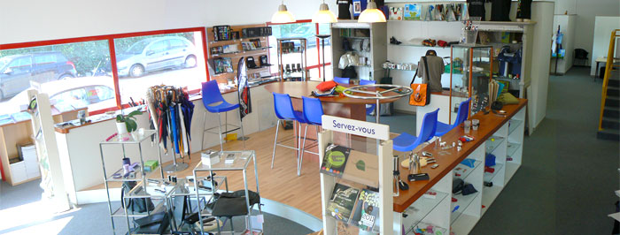 Vanes découvrir notre showroom de Nantes où des milliers d’idées cadeau vous attendant showroom d'objets publicitaires et textile personnalisable sur nantes